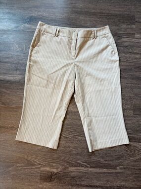 Vintage Y2K New York & Company Pinstripe Bermuda Shorts Size 12 Beige